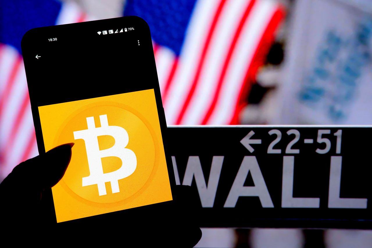 Trump's crypto boost: Bitcoin surges past $80,000 barrier