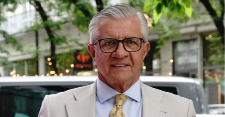 Zygmunt Chajzer pojawił się na ślubie syna. Wybrankę Filipa widział zaledwie kilka razy. "Ładna, fajna, miła"