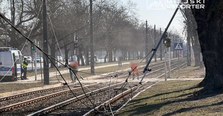 Ciężarówka zerwała sieć trakcyjną na Pradze-Północ. Ile potrwa naprawa?
