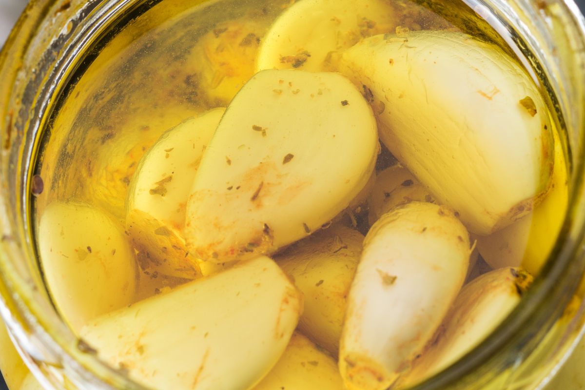 Pickled garlic