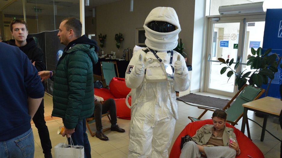 Astropiknik w Manufakturze miał pokazać łodzianom jak wygląda życie kosmonauty