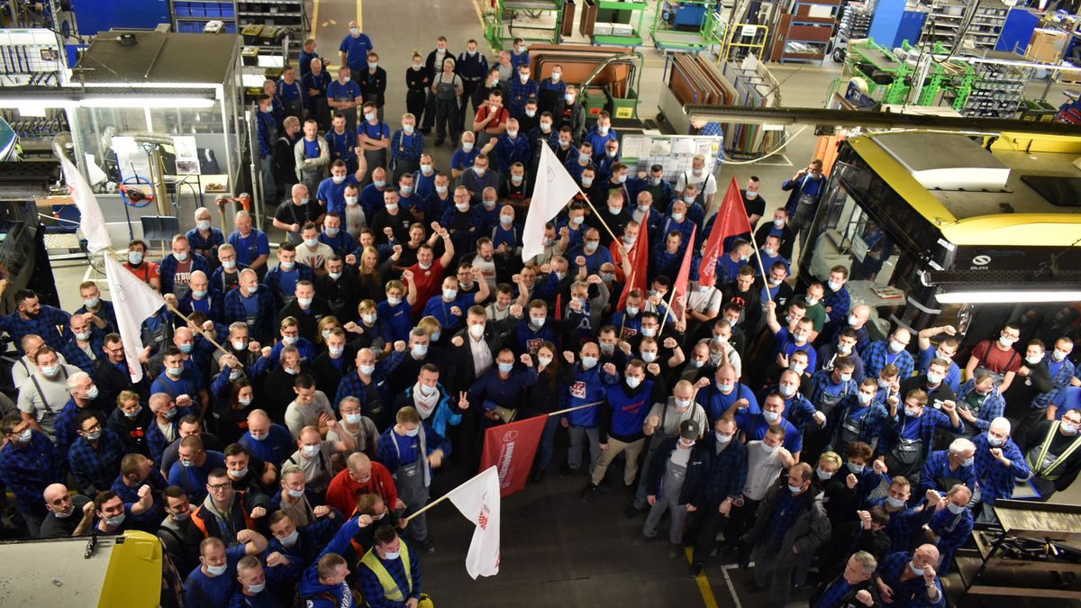 Strajk generalny w wielkopolskiej firmie Solaris Bus & Coach.