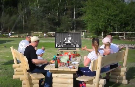 PO: Telewizja Polska odmówiła emisji spotu Marszu Wolności. TVP: sprzedaliśmy już czas relamowy (wideo)