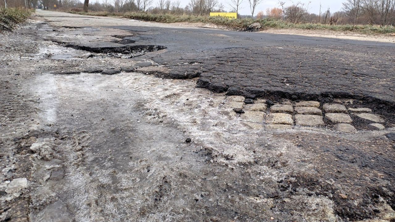 Sławno: Fatalny stan ulicy drogi wojewódzkiej 205