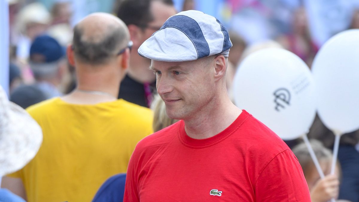 Krzysztof Krawczyk Jr. mieszka w malutkiej kawalerce 