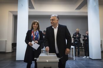 Orban mobilizuje wyborców. "Zabiorą nasze pieniądze"