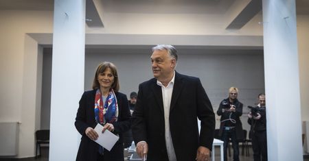 Orban mobilizuje wyborców. "Zabiorą nasze pieniądze"