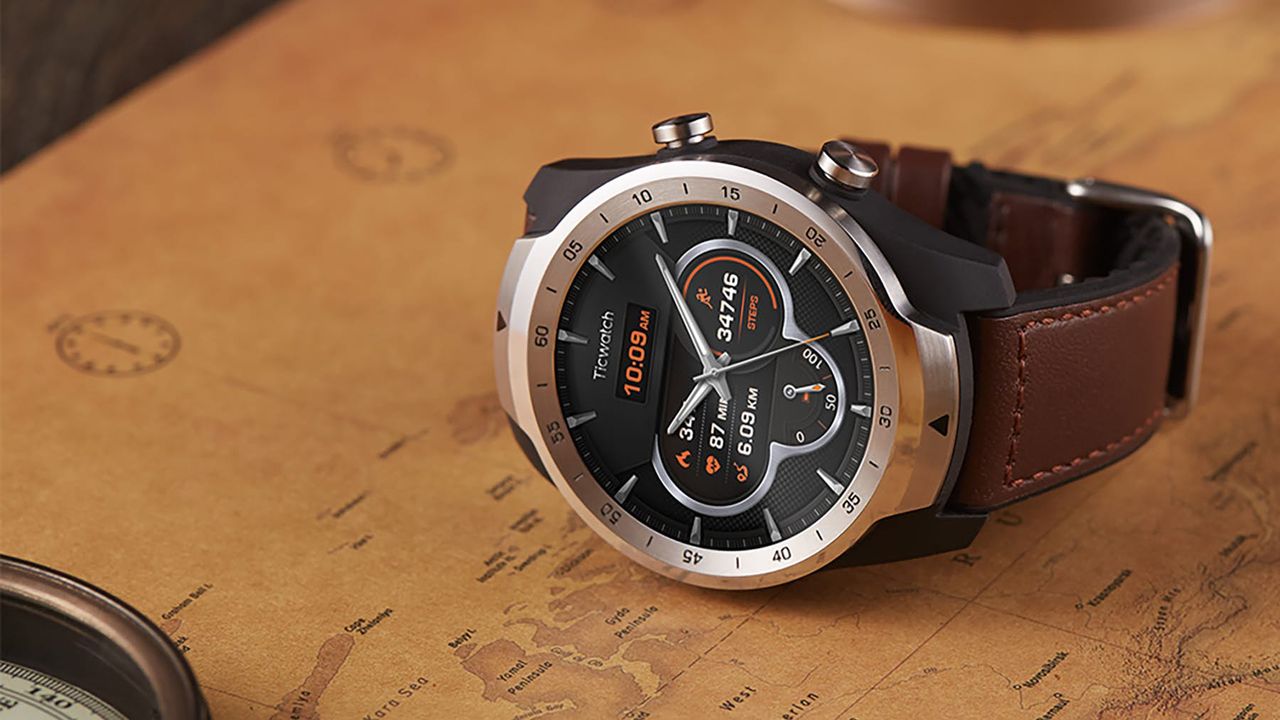 Ticwatch Pro - smartwatch z dwoma ekranami