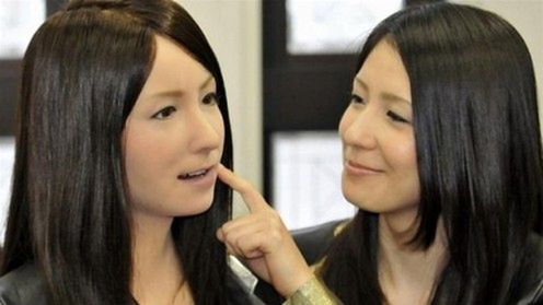 W Japonii powstał żeński Android [wideo] 1