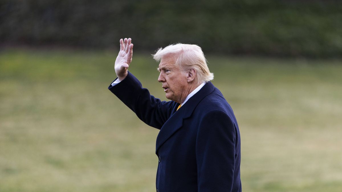 US President Donald Trump and Elon Musk departs the White House for Florida
epa11948066 US President Donald Trump departs the Oval Office for Florida in Washington, DC, USA, 07 March 2025.  EPA/JIM LO SCALZO 
Dostawca: PAP/EPA.
JIM LO SCALZO
government, White House