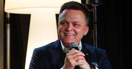 Hołownia startuje z kampanią. "Będzie brnął w opowieść"