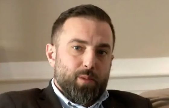 Znany dziennikarz przechodzi do Interii. Po 15 latach w "Super Expressie"