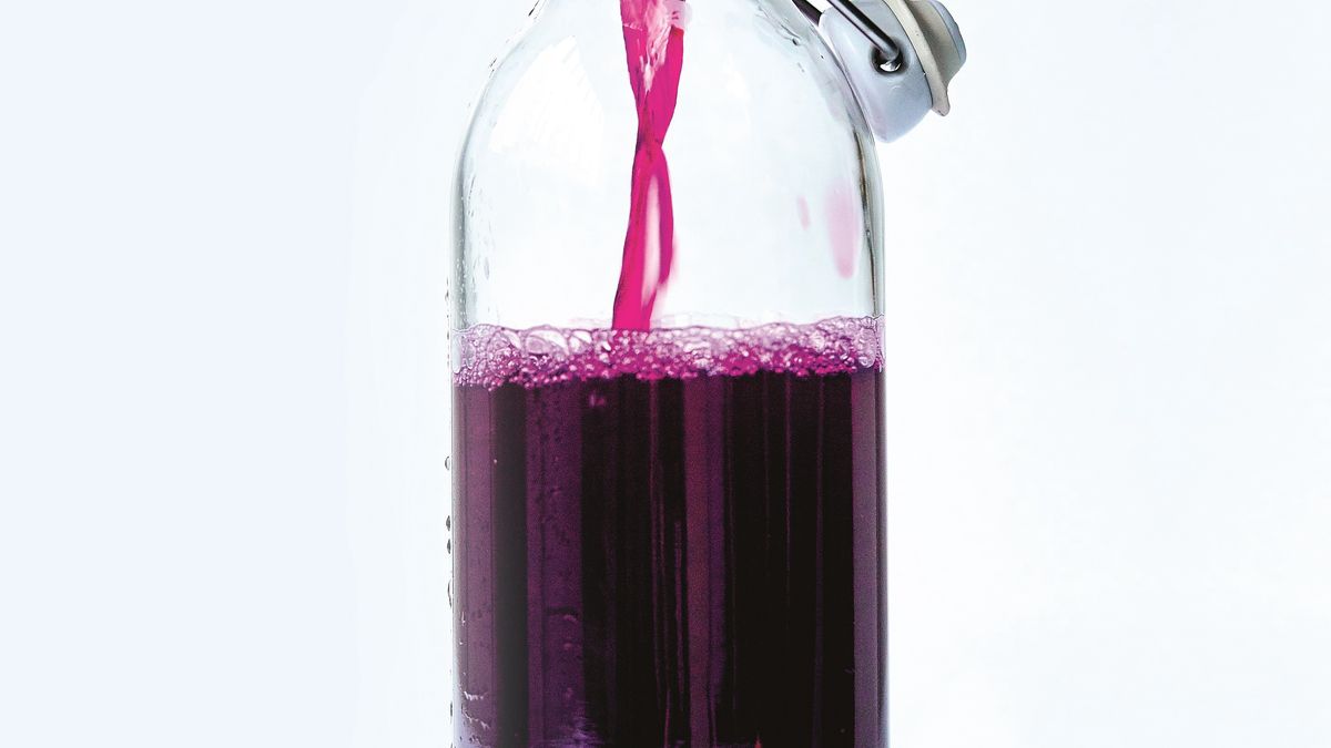 Fermentowany napój na bazie czerwonych buraków