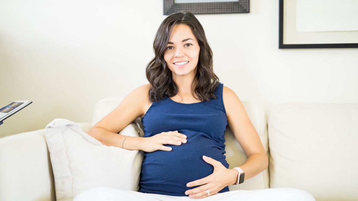 Ruchy płodu stają się odczuwalne dla mamy dopiero między 18. a 21. tygodniem ciąży.