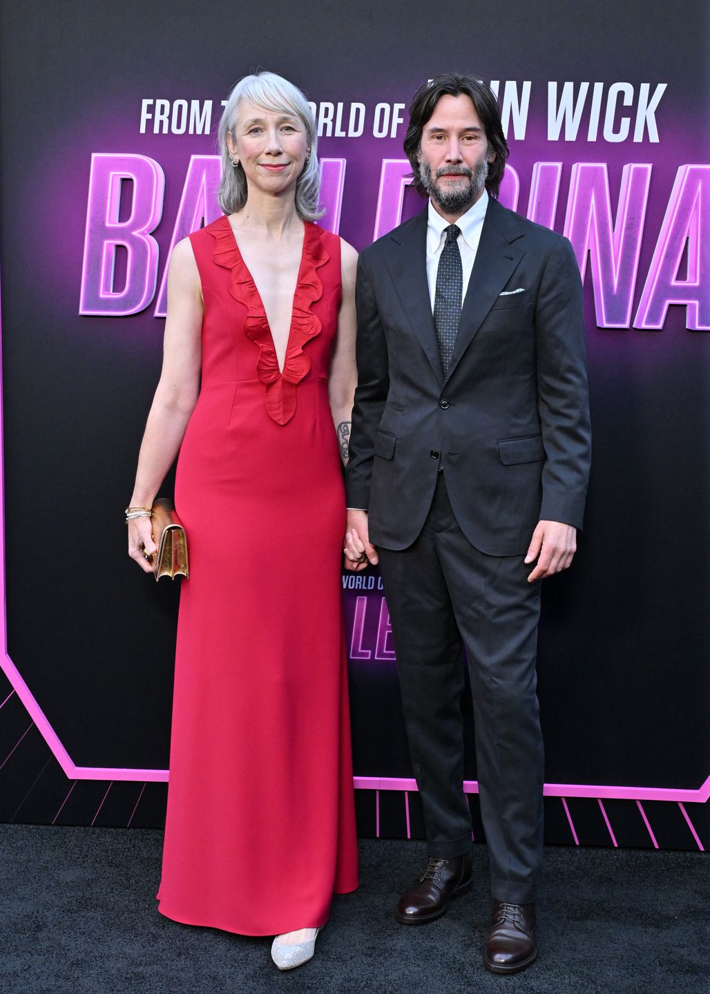 Keanu Reeves z ukochaną na premierze "Balleriny"