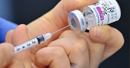 AstraZeneca nie jest bezpieczna? Ministerstwo Zdrowia reaguje