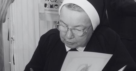 Siostra Anastazja nie żyje. Sprzedała miliony książek