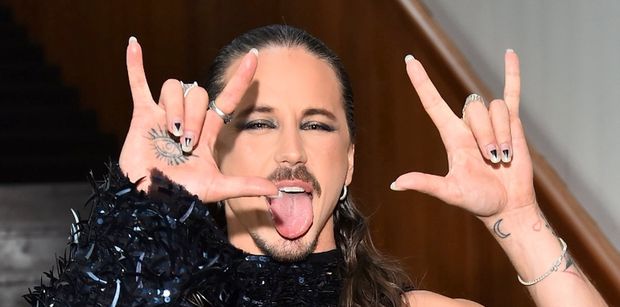 Michał Szpak upodobnił się do ukrzyżowanego Jezusa?! Znów OBURZYŁ katolików: "Idziesz w złym kierunku"