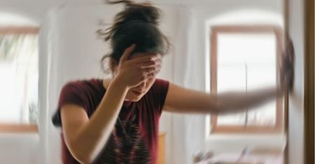 6 nietypowych objawów udaru. Nie wolno ich przegapić