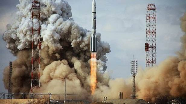 Wtorkowy Kurier Kosmiczny. Katastrofa Protona, Polak w Kosmosie i Race to Mars na Kickstarterze 1