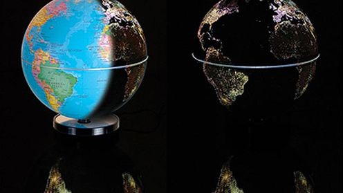 Globus, który prezentuje naszą planetę w nocy! [wideo] 1