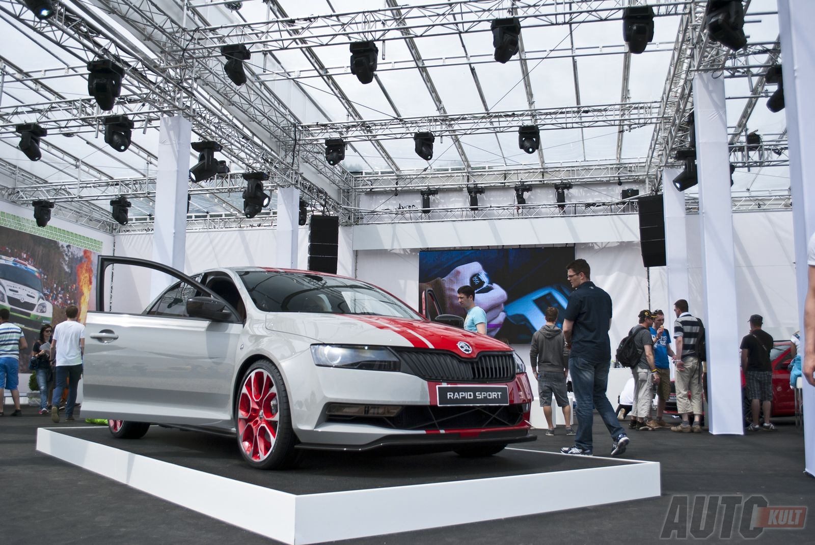 Škoda Rapid Sport Concept - nowe zdjęcia [galeria] 19