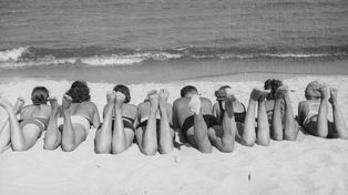 Opalanie, skandale, dancingi. Lato nad Bałtykiem przed 1939 rokiem