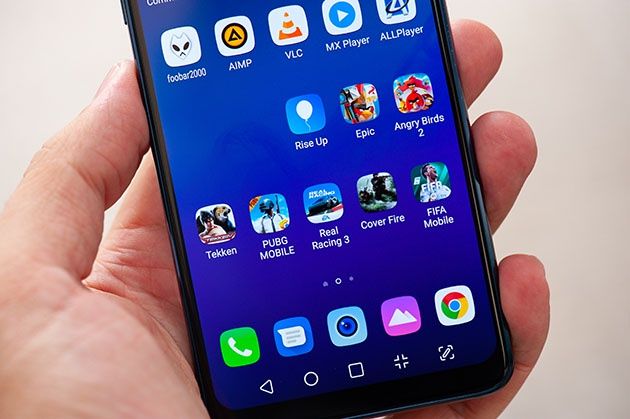 LG G7 - wyświetlacz