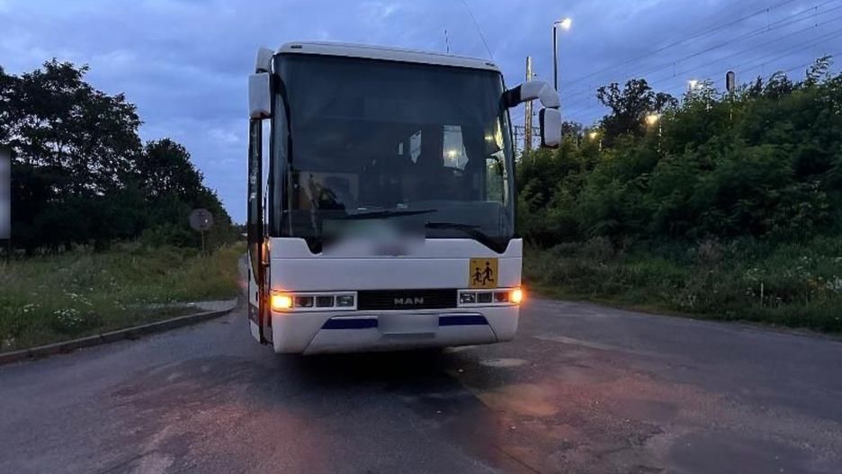 Pod wpływem alkoholu kierował autobusem z dziećmi