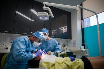 Polaków nie stać na leczenie. Z tych zabiegów rezygnują najczęściej