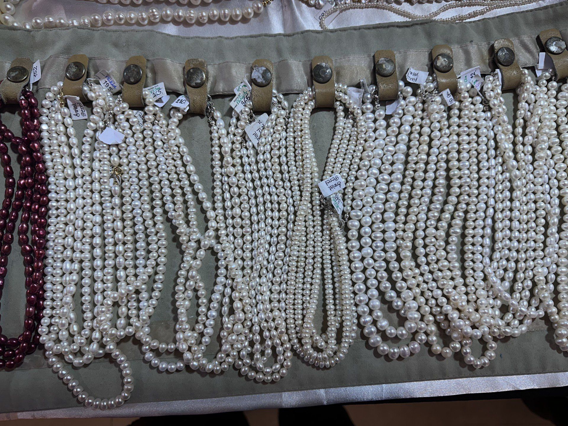 Cuda - cudeńka prosto z giełdy minerałów. Zobaczcie, co oferowali sprzedawcy!