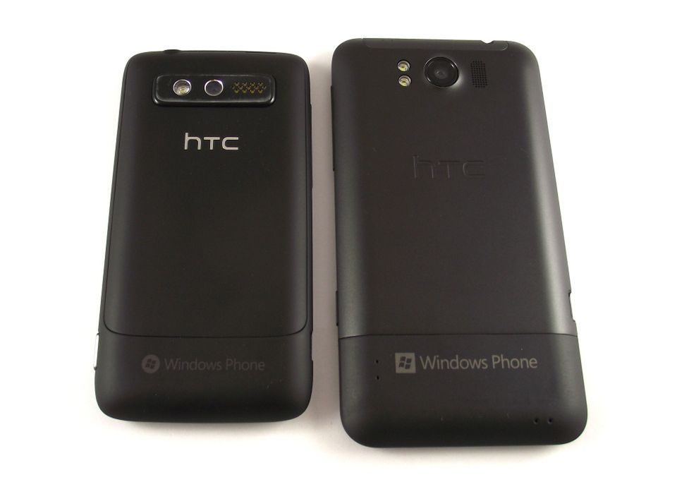HTC Titan a Sensation i 7 Trophy, Nokia N9 i E7 oraz Samsung Wave - porównanie wielkości i wyglądu 6