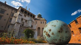 Monumentalne jajo na Wawelu. Monumentalne instalacje