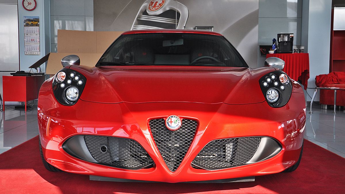 Che bella ragazza - Alfa Romeo 4C 1