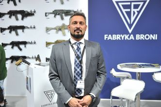 Wysyłali broń do USA, zmienili warunki umowy. Śledztwo ws. polskiej fabryki