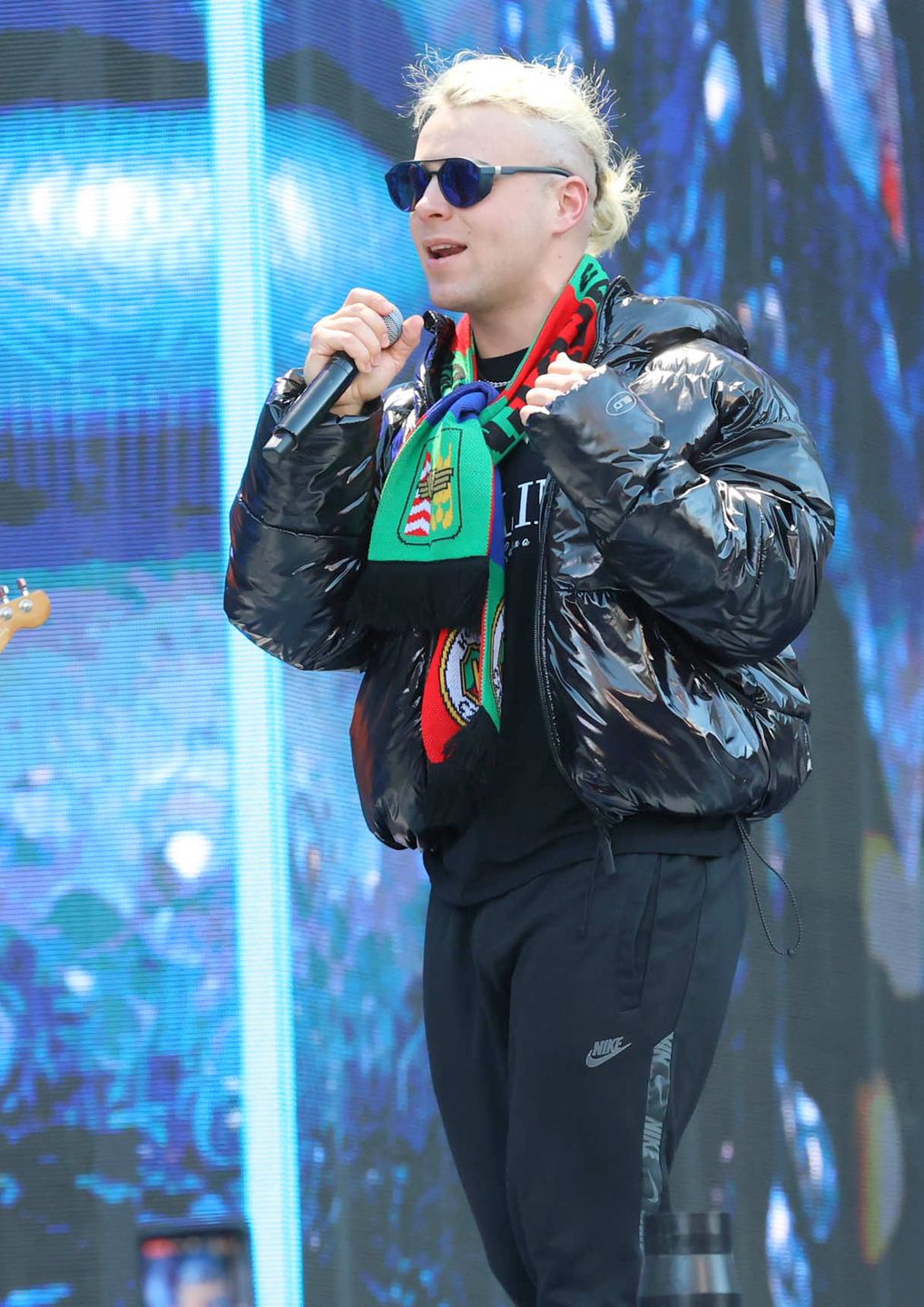 Skolim uderza w część artystów