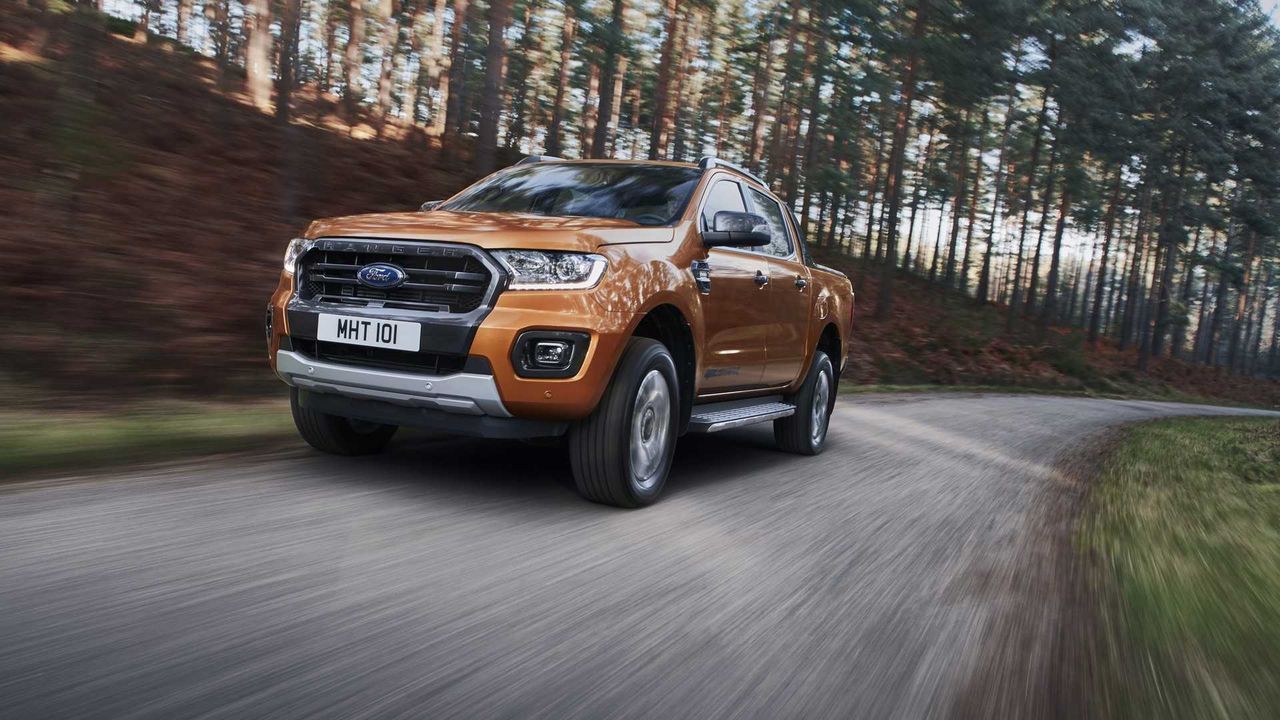 Odświeżony Ford Ranger. Pod maską nowe diesle i 10-biegowy automat