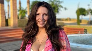 Dominika Serowska odpowiada na pytanie o naturalność swojego BIUSTU i pokazuje zdjęcie z czasów, gdy miała 18 LAT (FOTO)