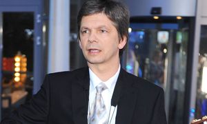 Miał sąsiada z koszmarów. "Rysował na drzwiach szubienicę z moimi inicjałami"
