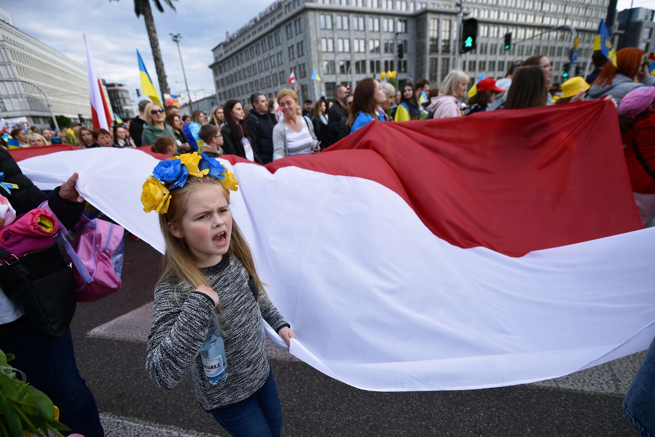 Warszawa, 29.05.2022. Obywatele Ukrainy podczas Marszu Wdzięczności w Warszawie