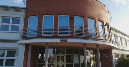 Konin: Miasto szuka dyrektora do zespołu szkolno-przedszkolnego w Gosławicach