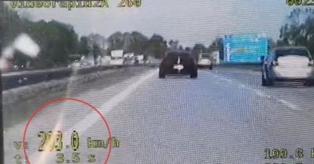 Pirat drogowy na A4. Pędził Mustangiem ponad 200 km/h