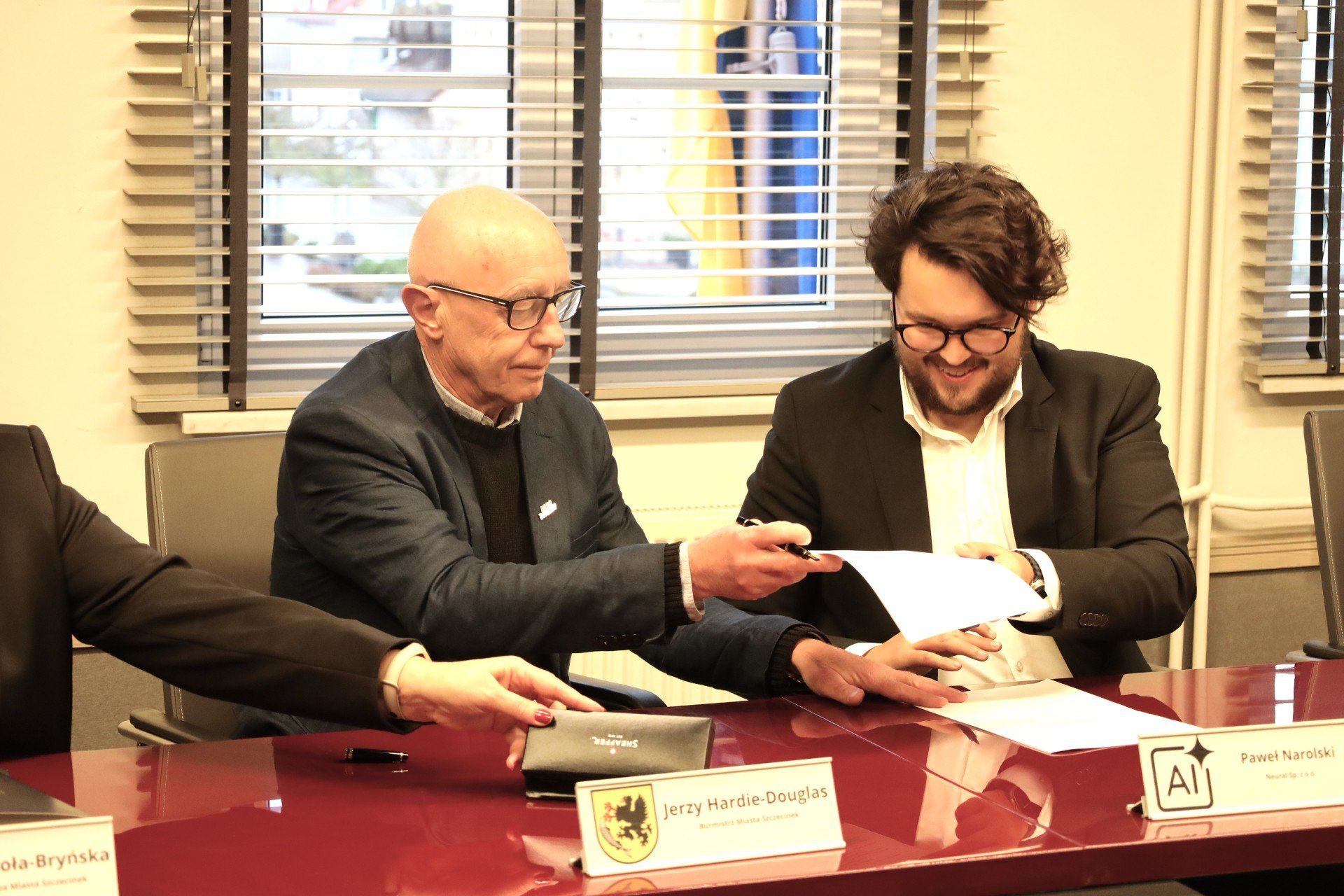 Podpisanie umowy w szczecineckim ratuszu