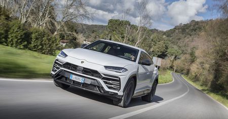 Urus jest hitem Lamborghini. Sprzedaje się lepiej niż pozostałe modele razem wzięte