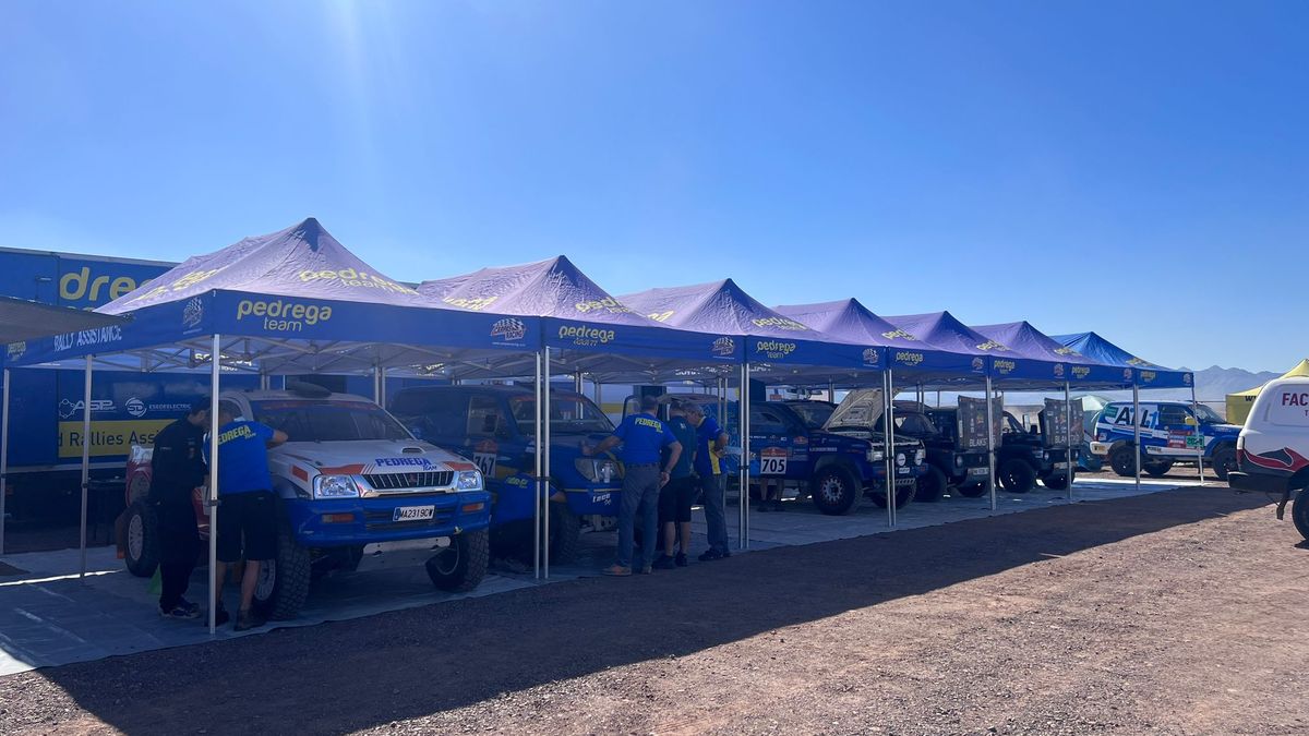 Dakar Classic to rywalizacja samochodów, które brały udział w Dakarze przed rokiem 2000. 