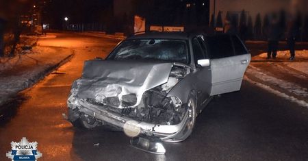 Kierowca BMW uciekł po wypadku. Znaleziono go w nietypowym miejscu