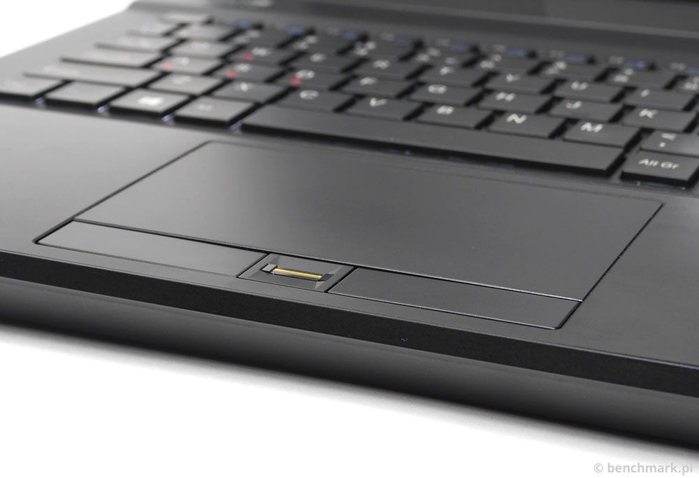 XNOTE P65 touchpad