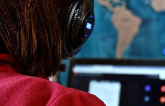 E-lekcje z problemami. Strach przed "byciem memem", WF bez kamerki, zalew e-sprawdzianów