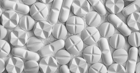 Prozac – wskazania, przeciwwskazania, dawkowanie, skutki uboczne