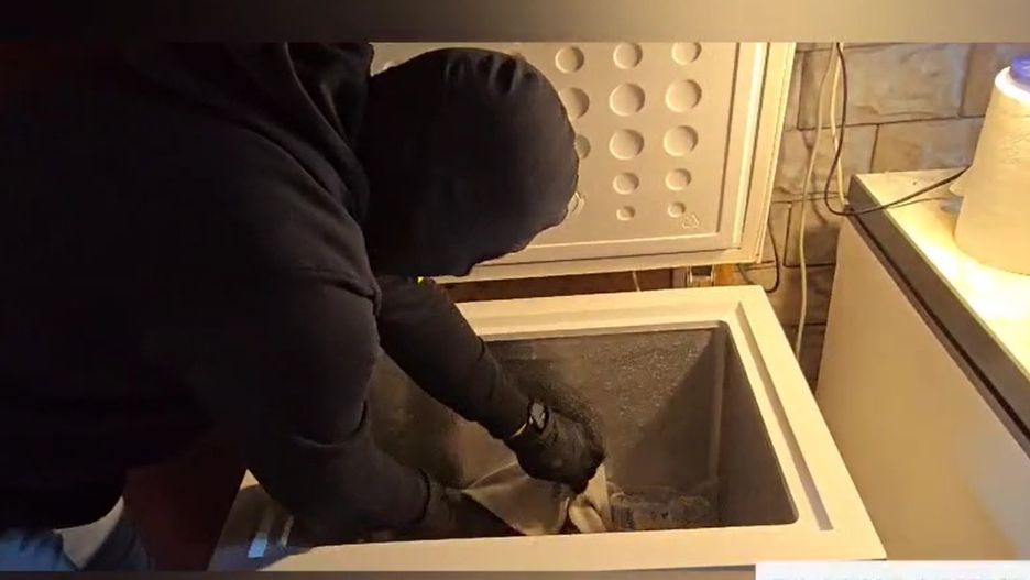 Policjanci z Legnicy rozbili laboratorium metamfetaminy warte miliony (źródło: KMP Legnica)